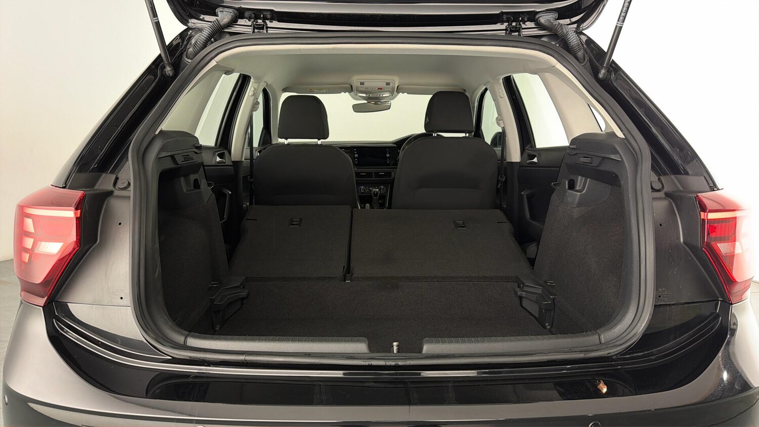 Used Volkswagen Polo 2021 for sale - 77911136: Photo 30