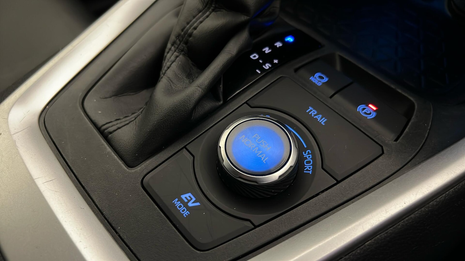 Used Toyota RAV4 2021 for sale - 76640211: Photo 44