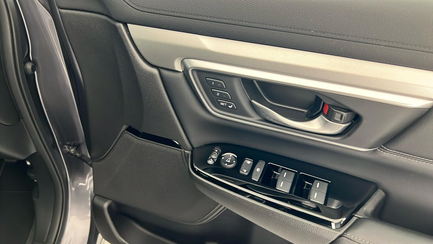 Used Honda CR-V 2023 for sale - 76203583: Photo 31