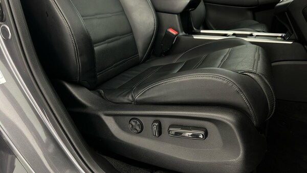 Used Honda CR-V 2023 for sale - 76203583: Photo 33