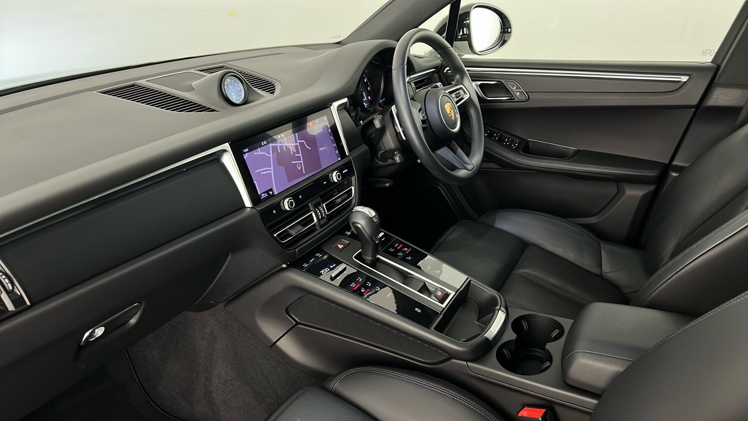 Used Porsche Macan 2022 for sale - 76788143: Photo 11