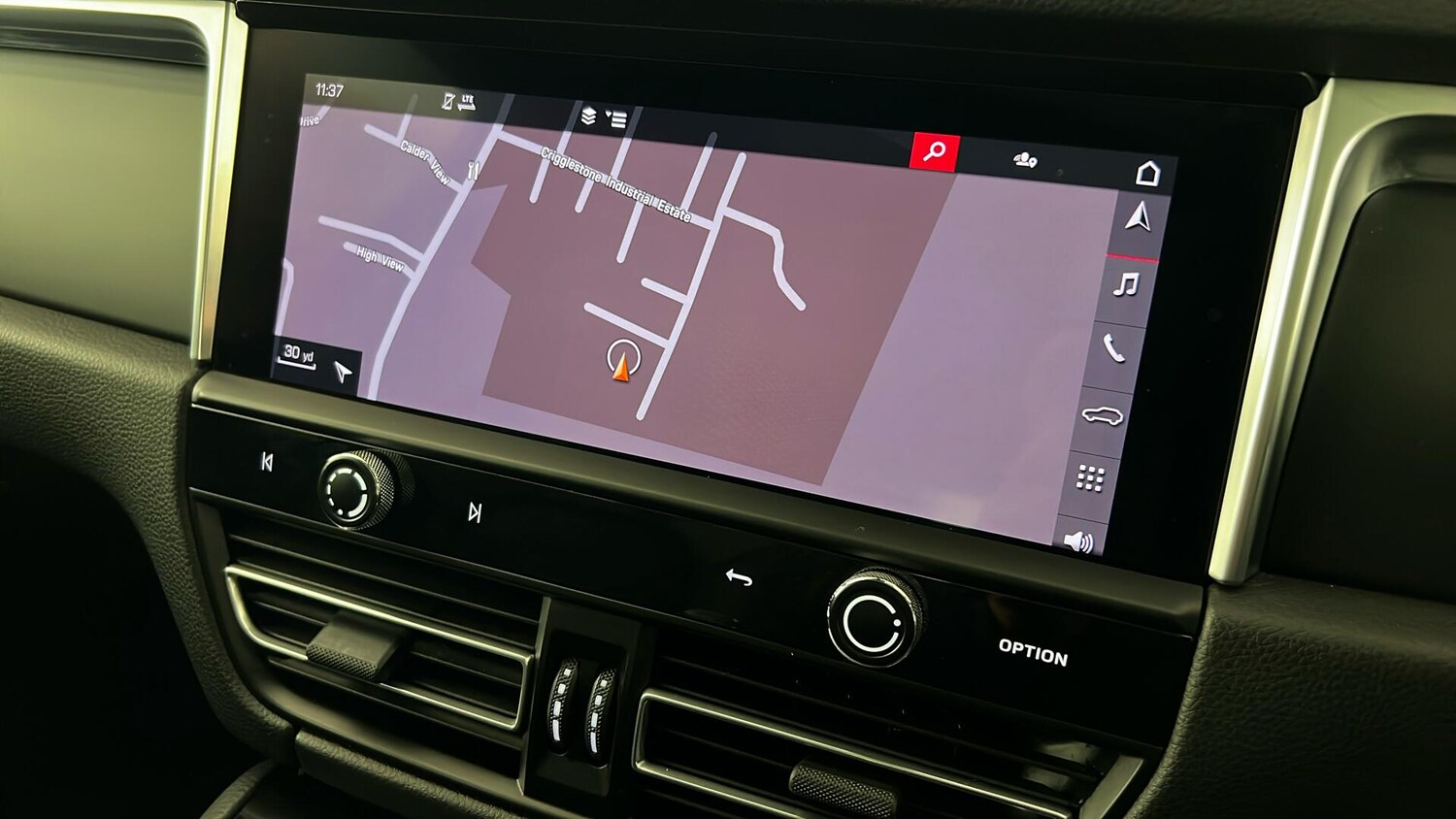 Used Porsche Macan 2022 for sale - 76788143: Photo 17