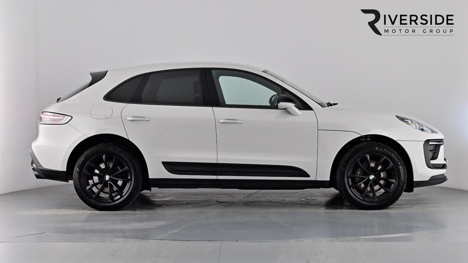 Used Porsche Macan 2022 for sale - 76788143: Photo 2