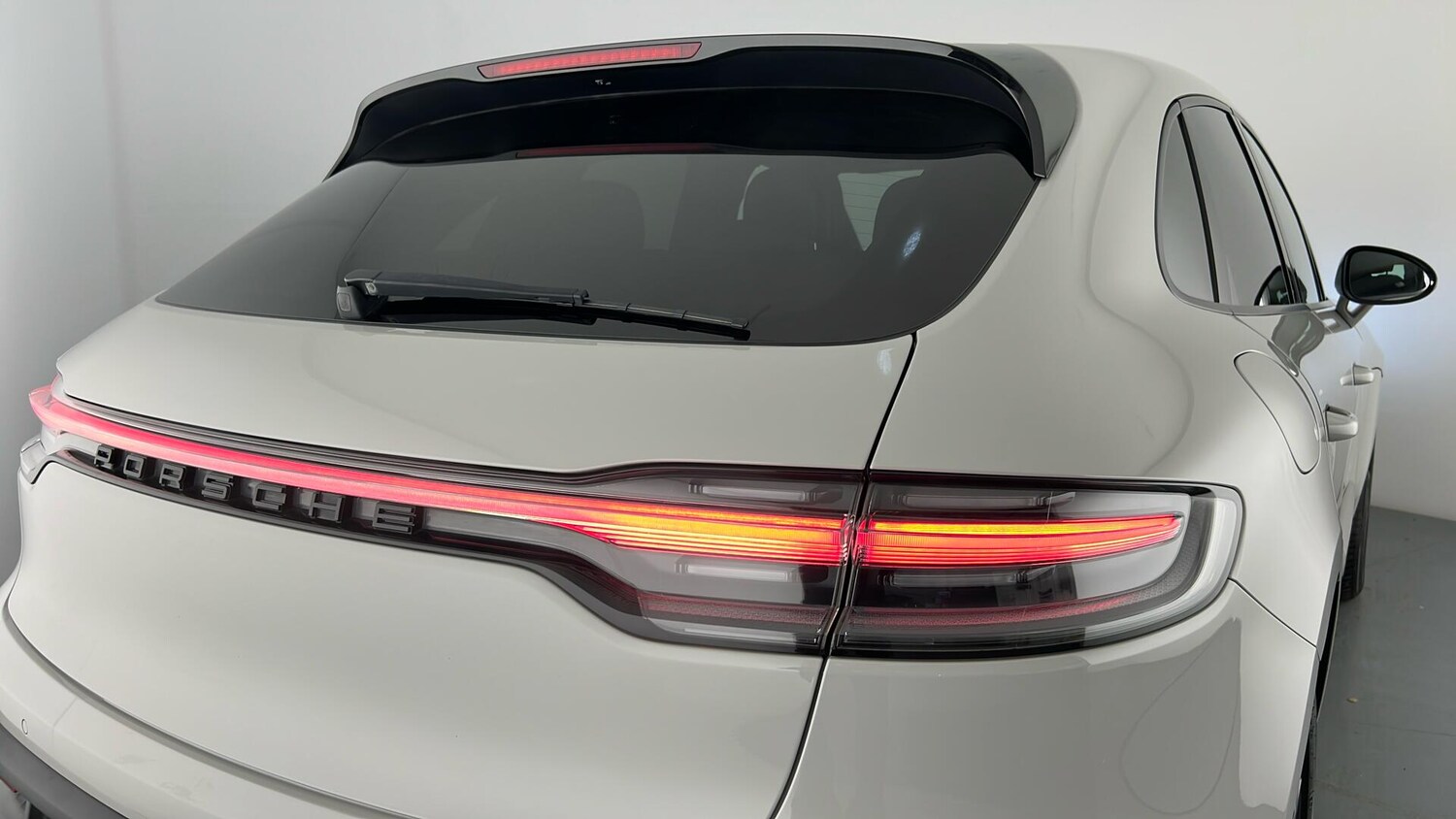 Used Porsche Macan 2022 for sale - 76788143: Photo 32