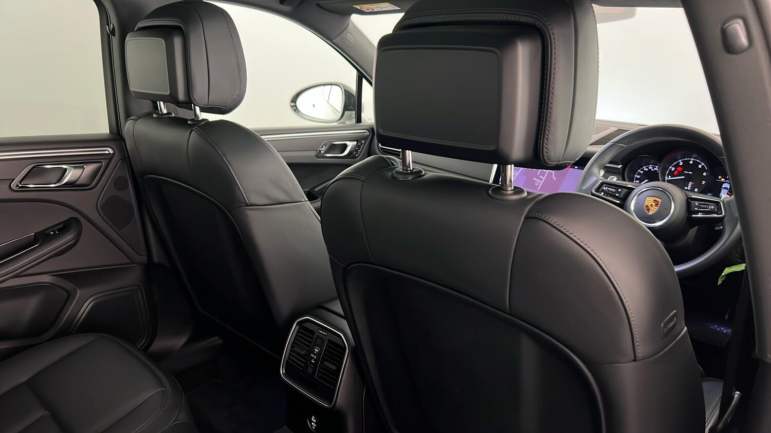 Used Porsche Macan 2022 for sale - 76788143: Photo 38