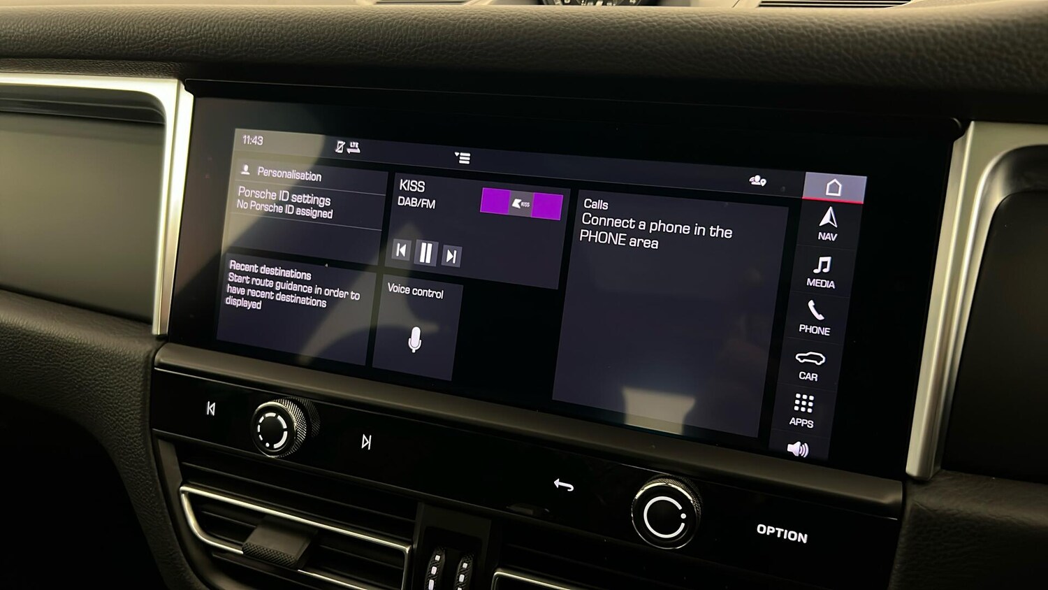 Used Porsche Macan 2022 for sale - 76788143: Photo 44