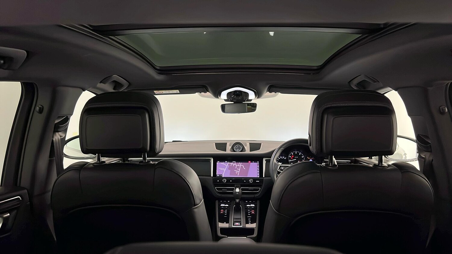 Used Porsche Macan 2022 for sale - 76788143: Photo 52