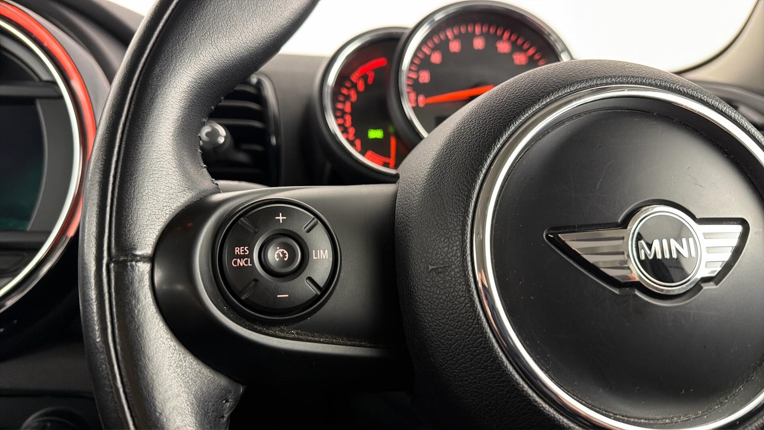 Used MINI Clubman 2017 for sale - 78198943: Photo 17