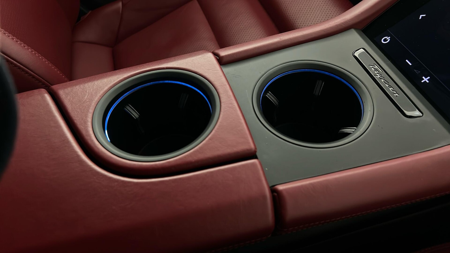 Used Porsche Taycan 2022 for sale - 76563767: Photo 32