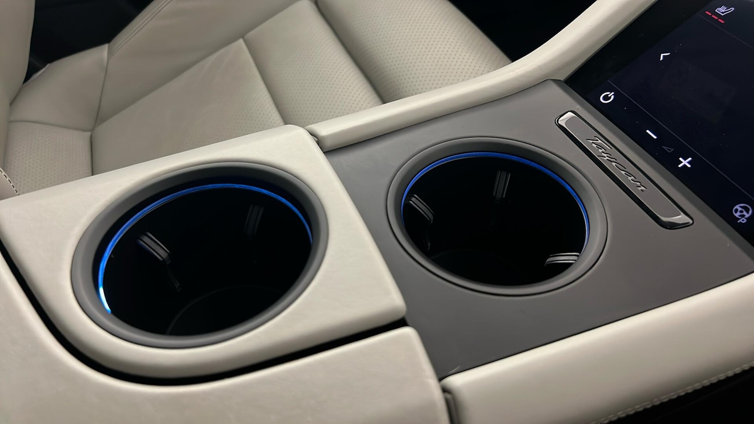 Used Porsche Taycan 2021 for sale - 76487191: Photo 17