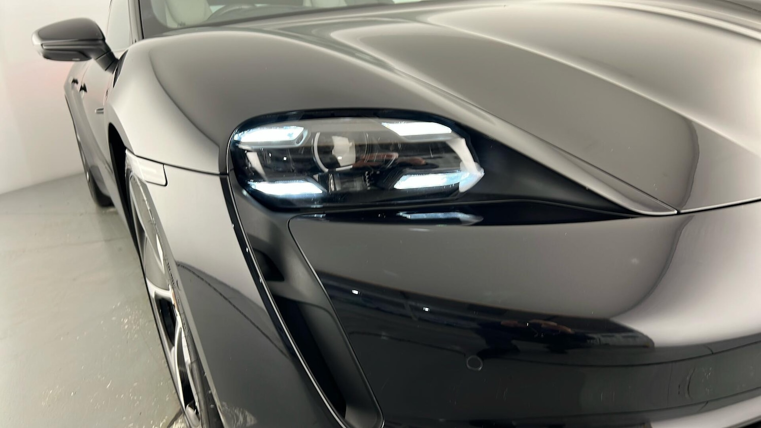 Used Porsche Taycan 2021 for sale - 76487191: Photo 21