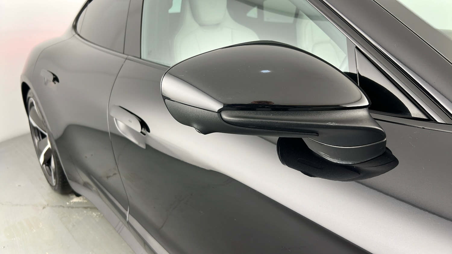 Used Porsche Taycan 2021 for sale - 76487191: Photo 26