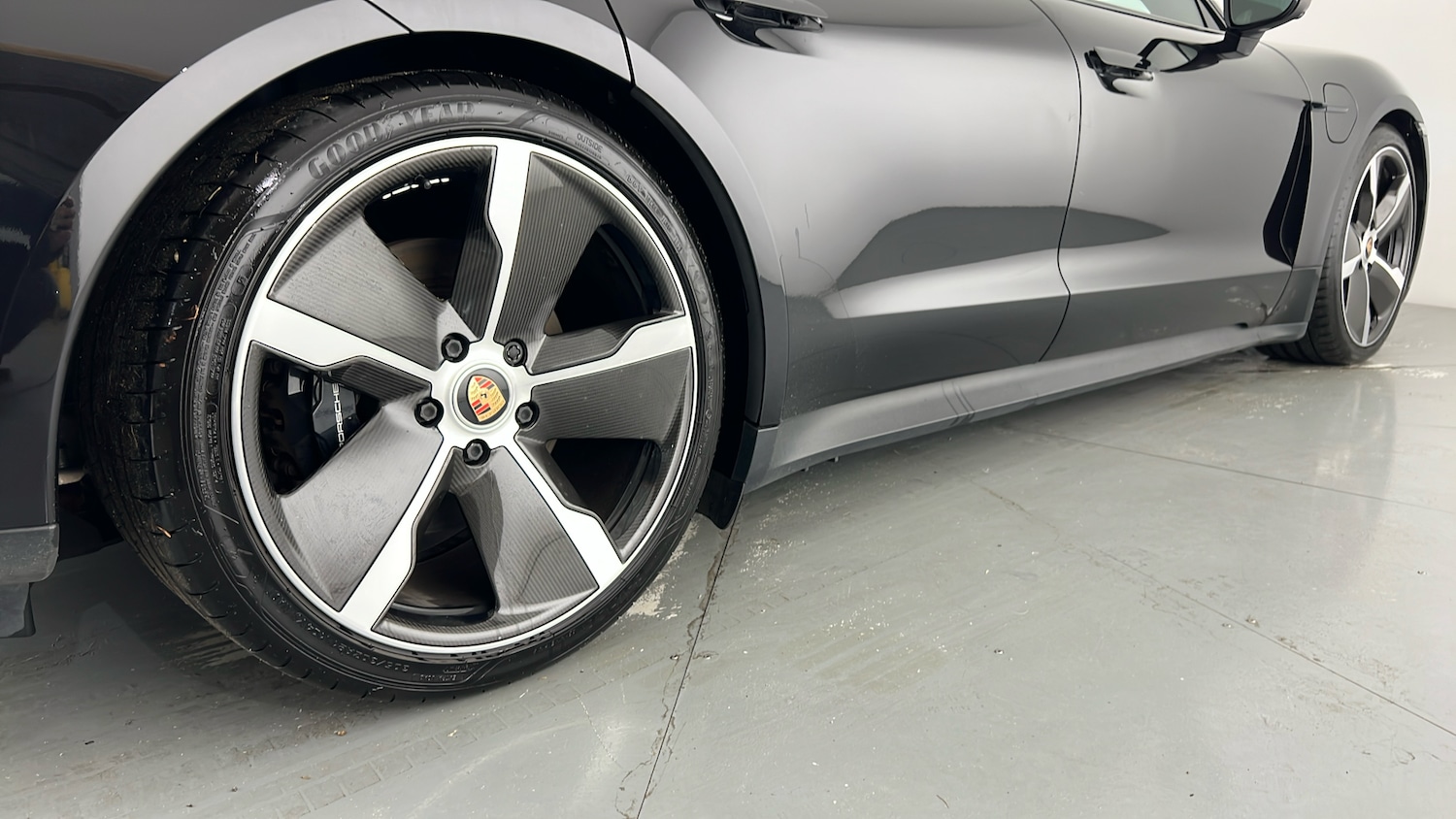 Used Porsche Taycan 2021 for sale - 76487191: Photo 29