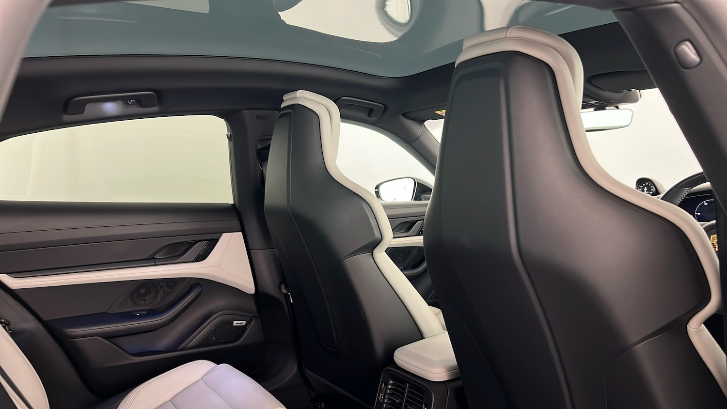 Used Porsche Taycan 2021 for sale - 76487191: Photo 30