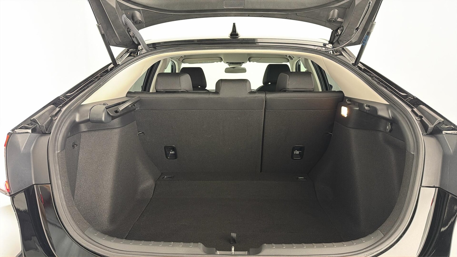 Used Honda Civic 2025 for sale - 78000329: Photo 12