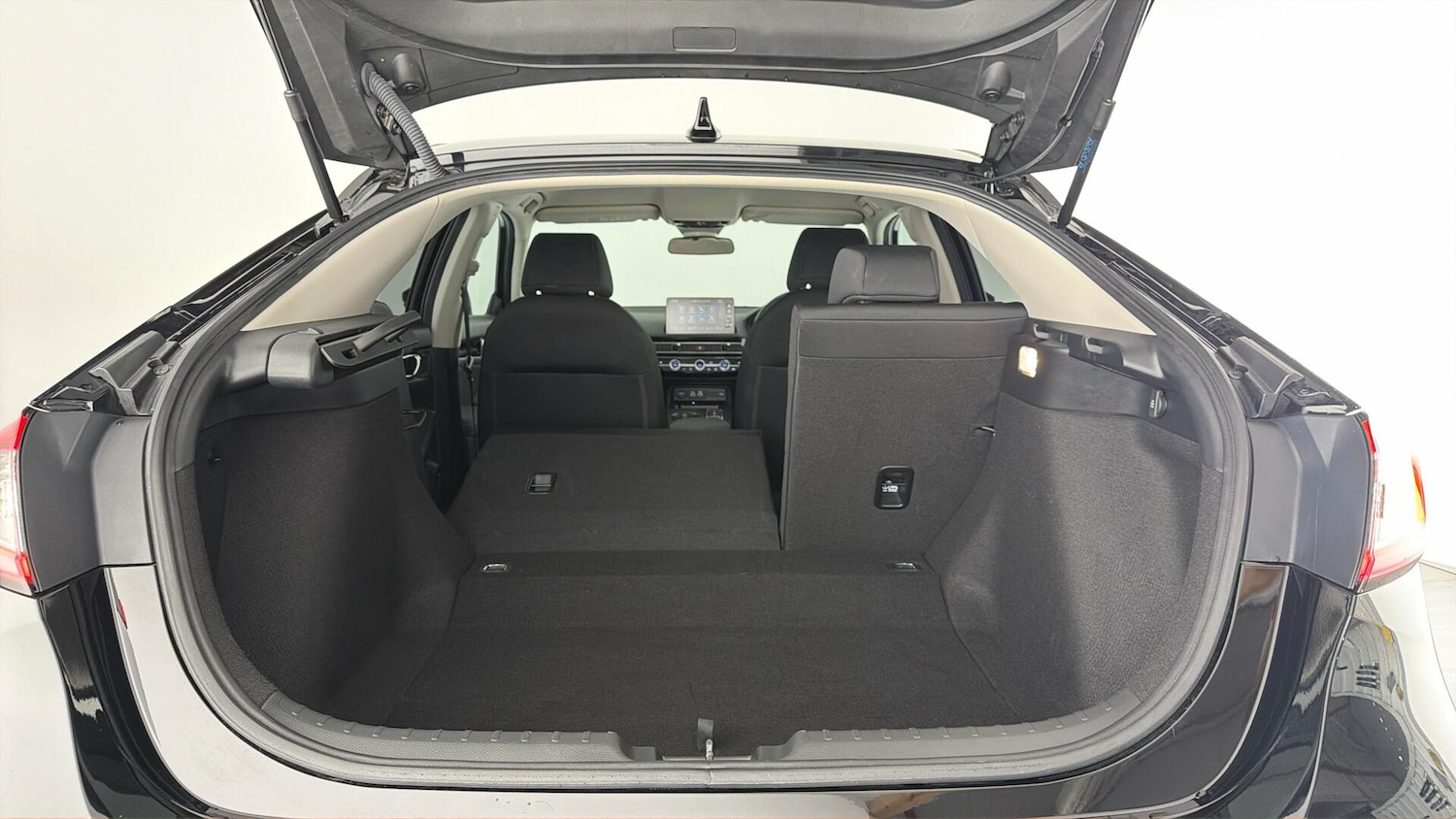 Used Honda Civic 2025 for sale - 78000329: Photo 28