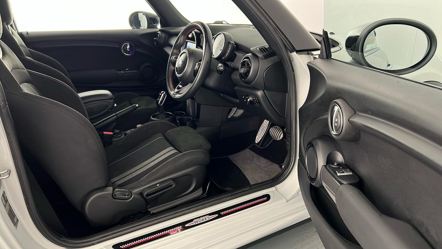 Used MINI Hatch 2019 for sale - 76731644: Photo 22