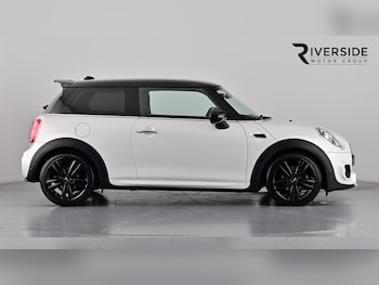 Used MINI Hatch 2019 for sale - 76731644: Photo