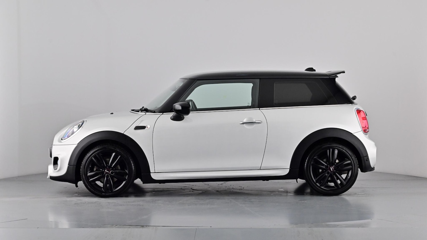 Used MINI Hatch 2019 for sale - 76731644: Photo 62