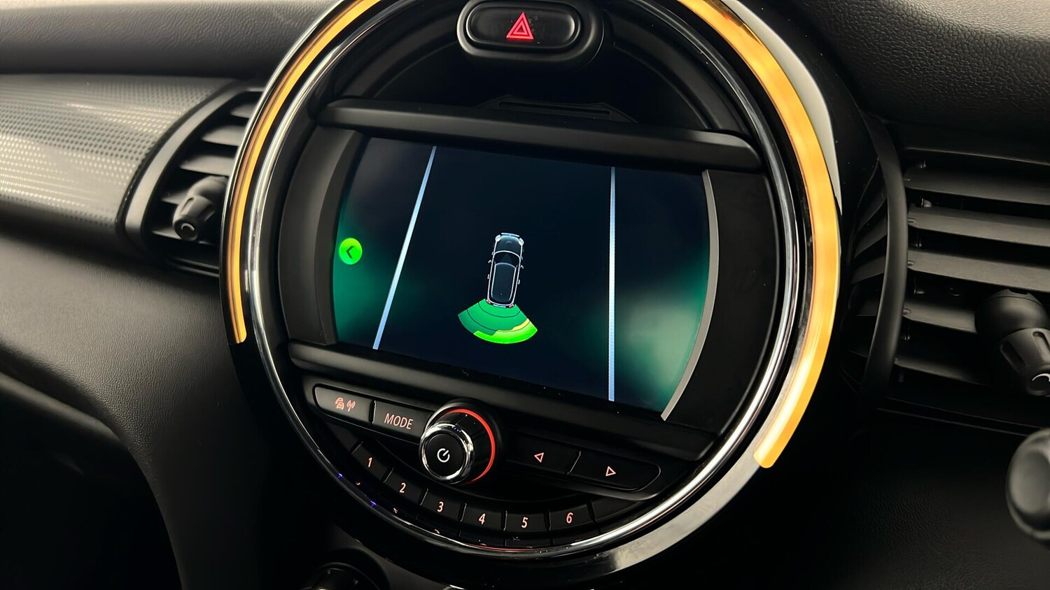 Used MINI Hatch 2019 for sale - 76731644: Photo 8