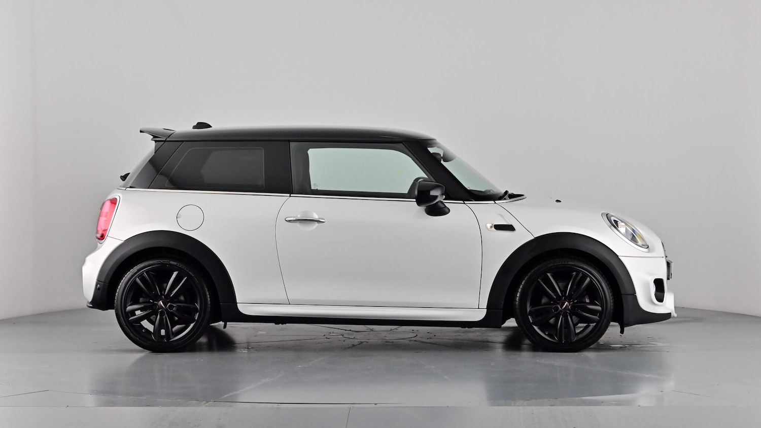 Used MINI Hatch 2019 for sale - 76731644: Photo 80