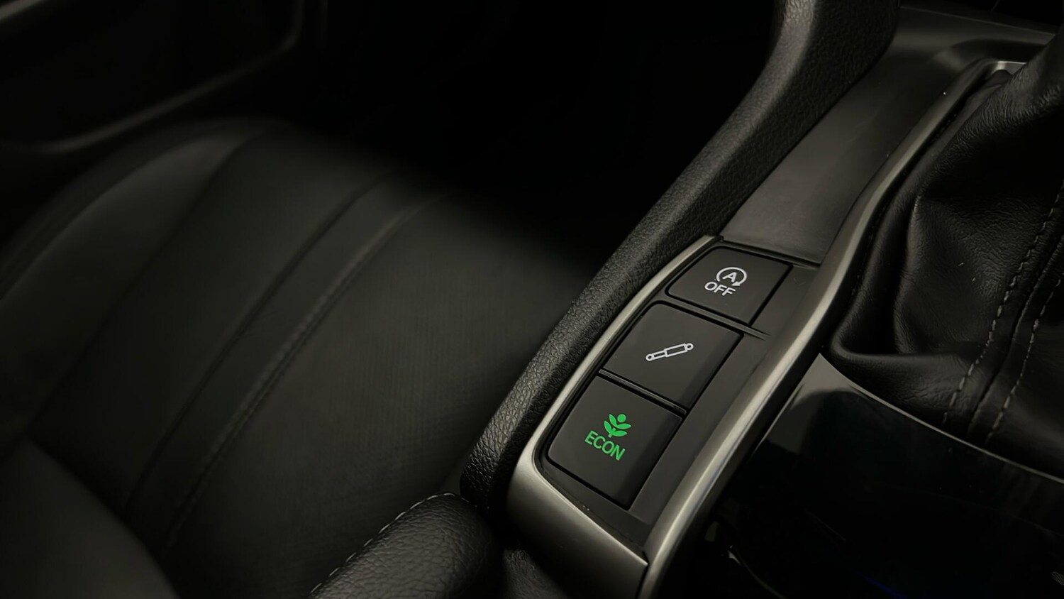 Used Honda Civic 2018 for sale - 76966543: Photo 25