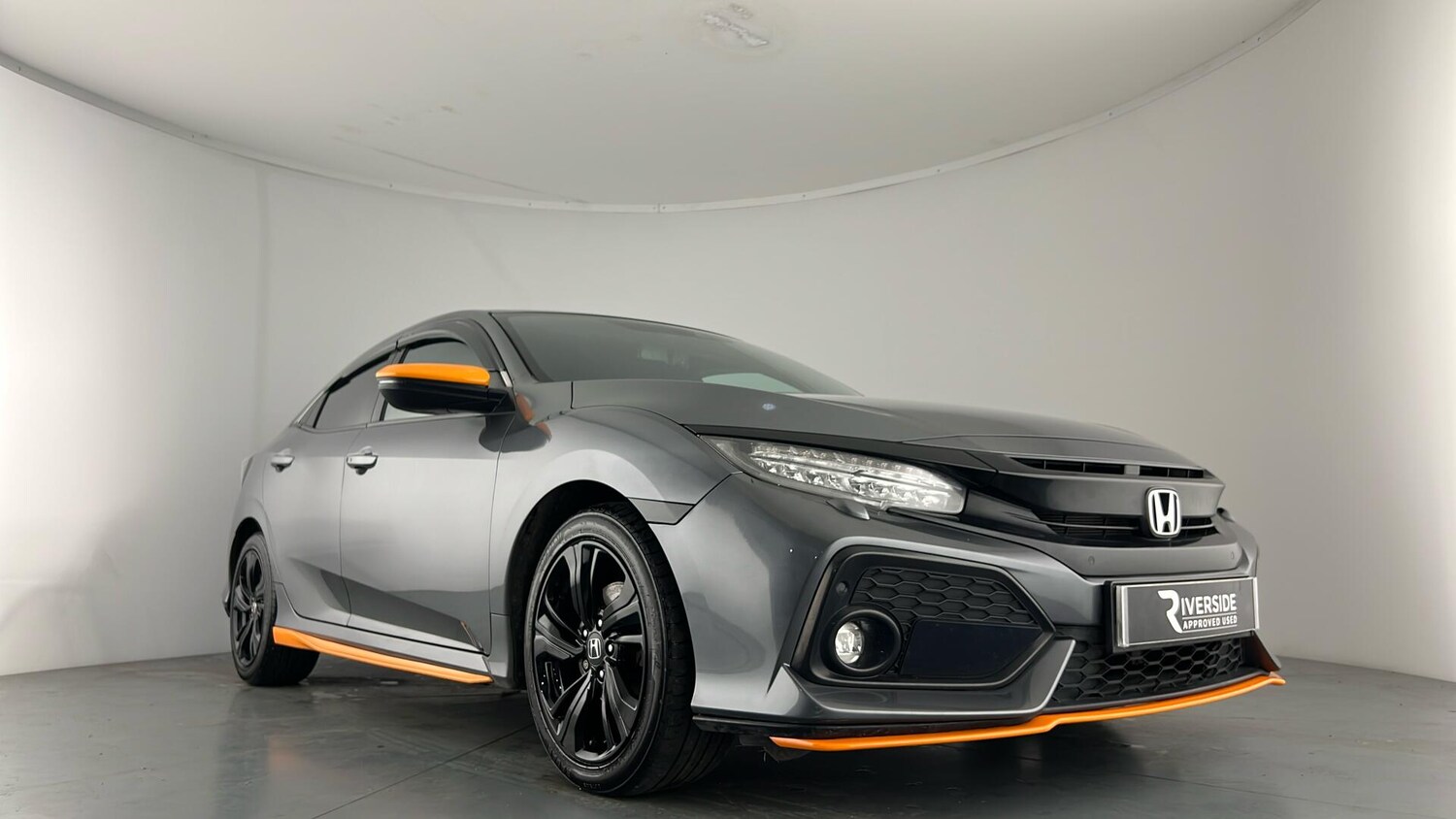 Used Honda Civic 2018 for sale - 76966543: Photo 31