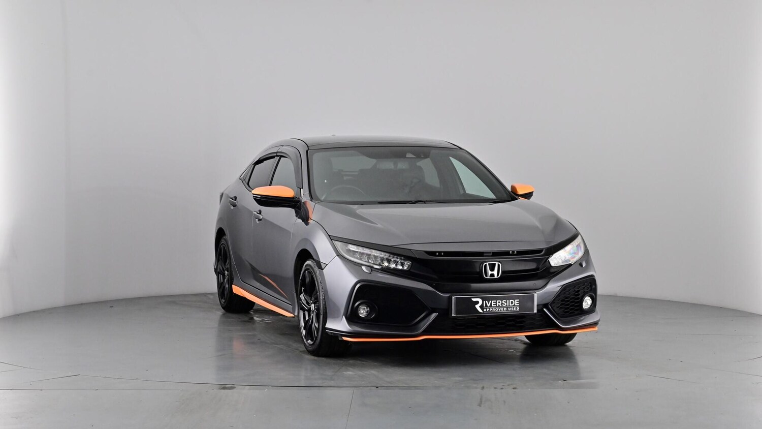 Used Honda Civic 2018 for sale - 76966543: Photo 35