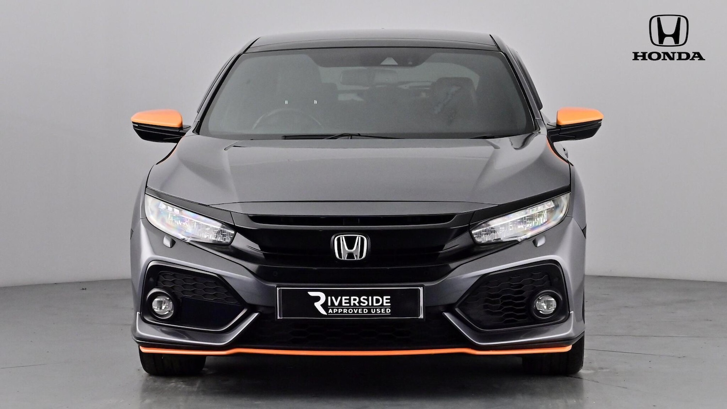 Used Honda Civic 2018 for sale - 76966543: Photo 4
