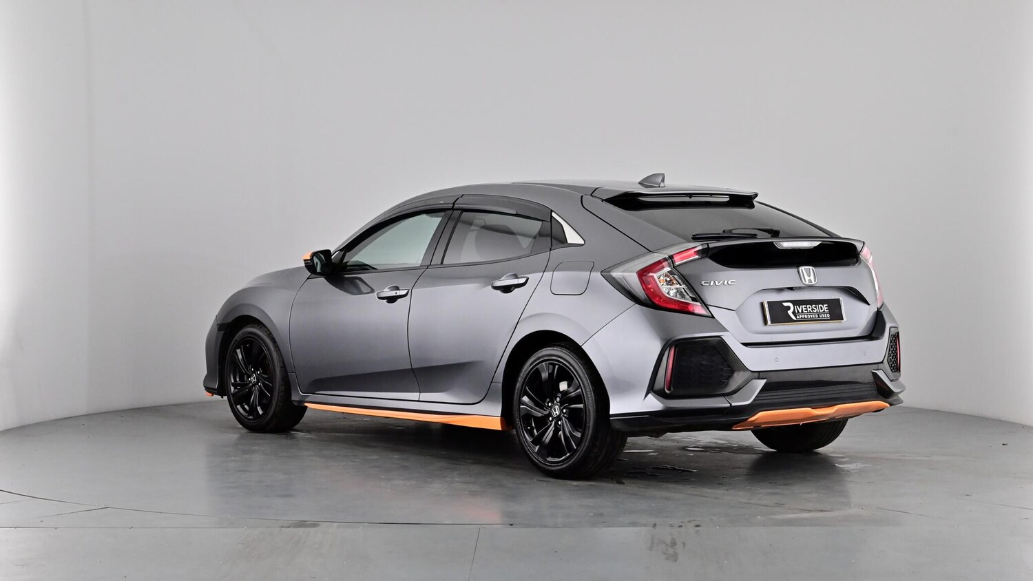 Used Honda Civic 2018 for sale - 76966543: Photo 51