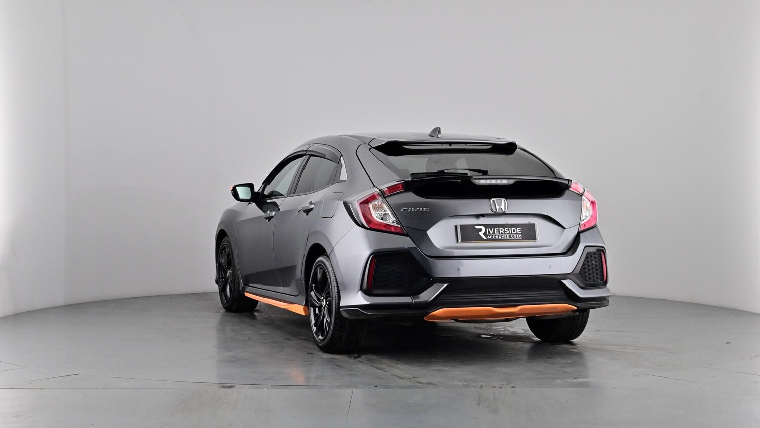 Used Honda Civic 2018 for sale - 76966543: Photo 53