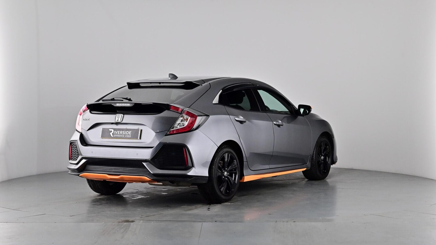 Used Honda Civic 2018 for sale - 76966543: Photo 58