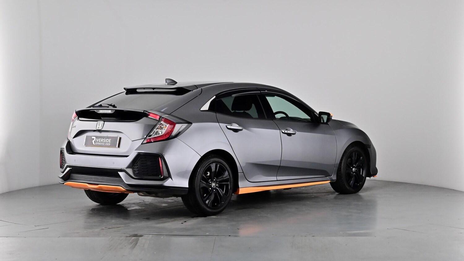 Used Honda Civic 2018 for sale - 76966543: Photo 59