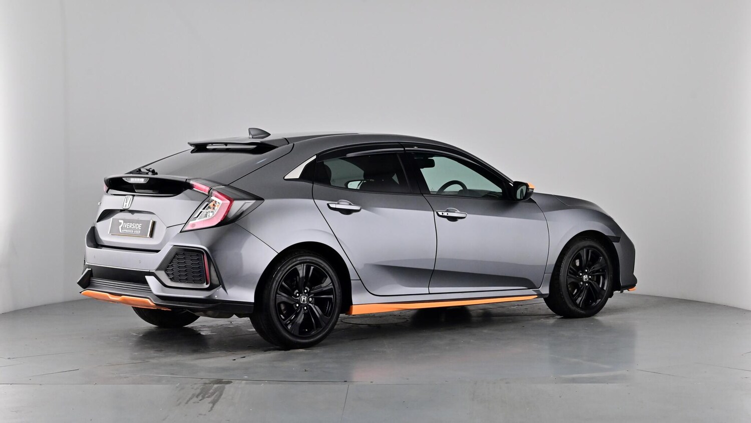 Used Honda Civic 2018 for sale - 76966543: Photo 60