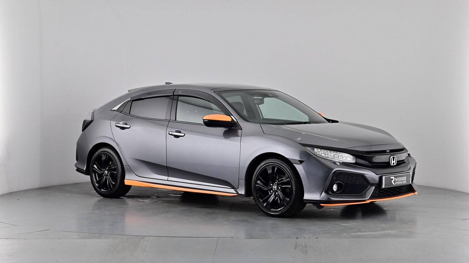 Used Honda Civic 2018 for sale - 76966543: Photo 68