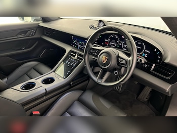 Used Porsche Taycan 2022 for sale - 75735337: Photo