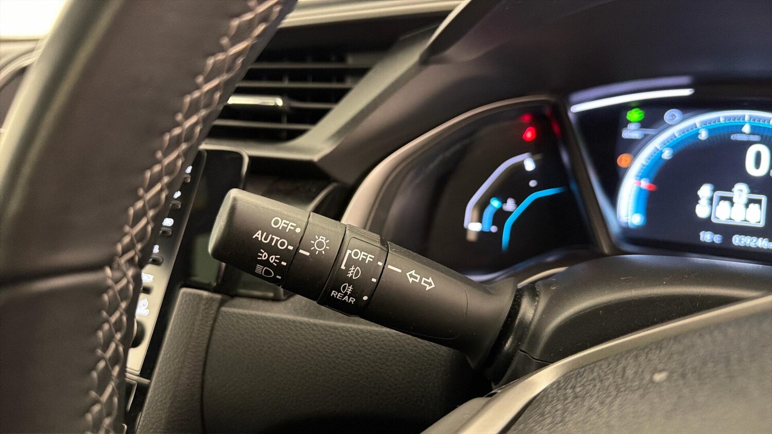 Used Honda Civic 2021 for sale - 77934300: Photo 34