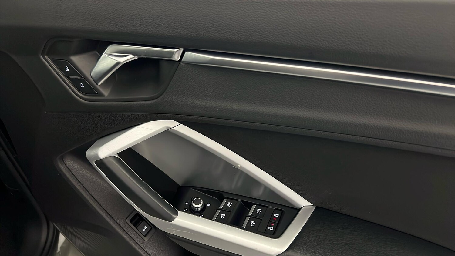 Used Audi Q3 2021 for sale - 76372895: Photo 30