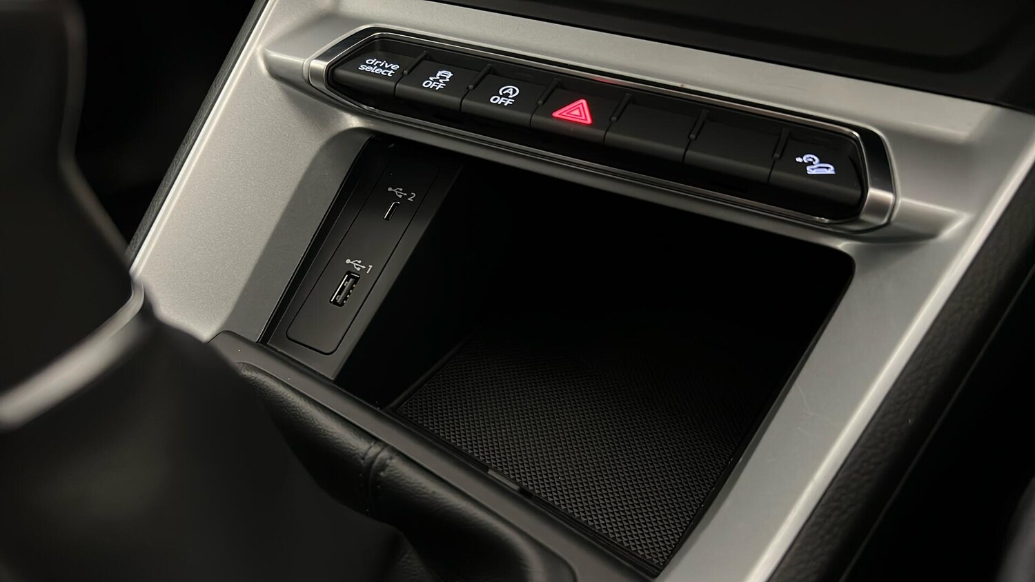 Used Audi Q3 2021 for sale - 76372895: Photo 40