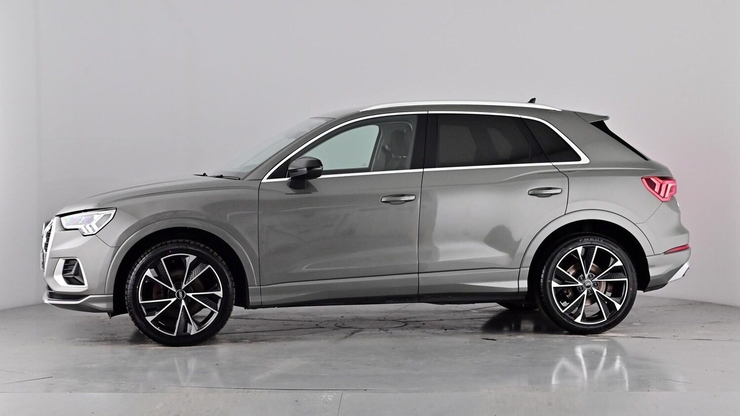 Used Audi Q3 2021 for sale - 76372895: Photo 55