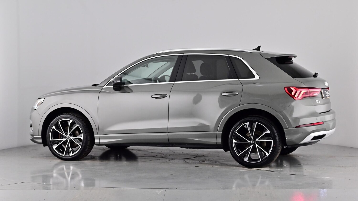 Used Audi Q3 2021 for sale - 76372895: Photo 58