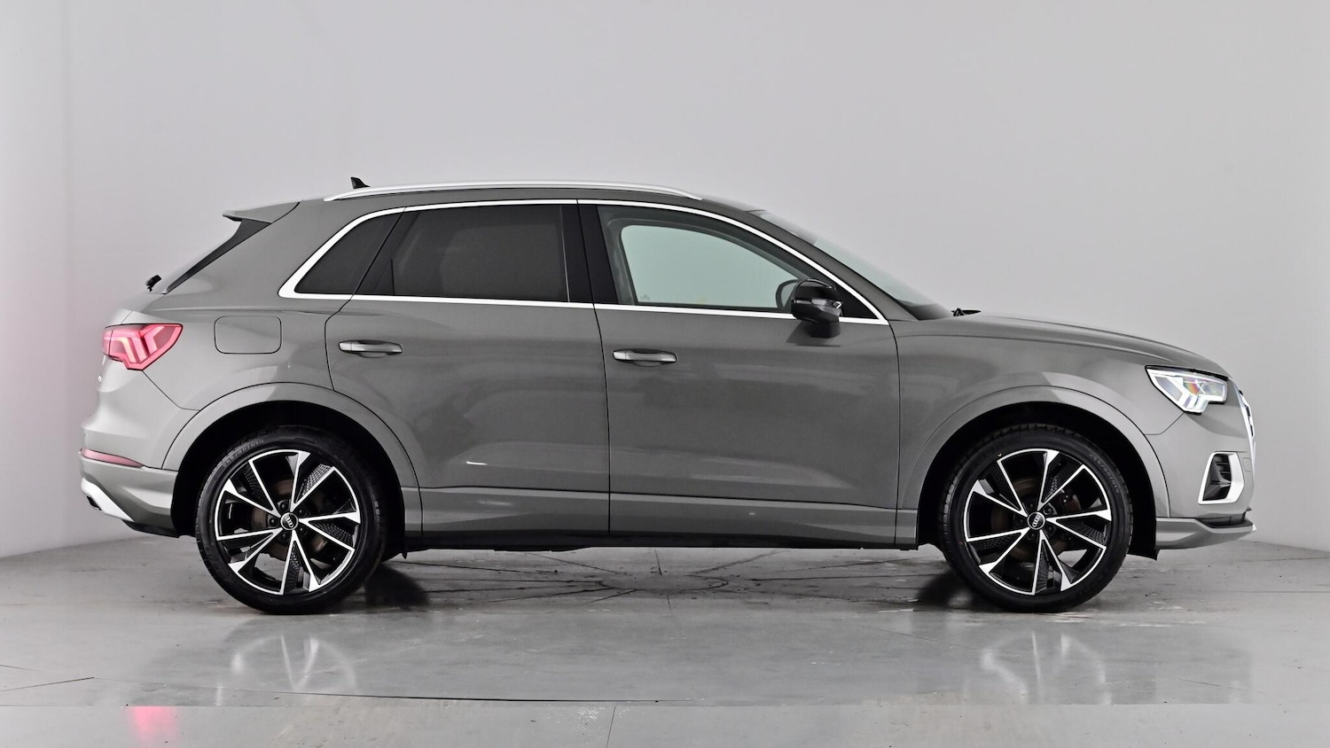 Used Audi Q3 2021 for sale - 76372895: Photo 74