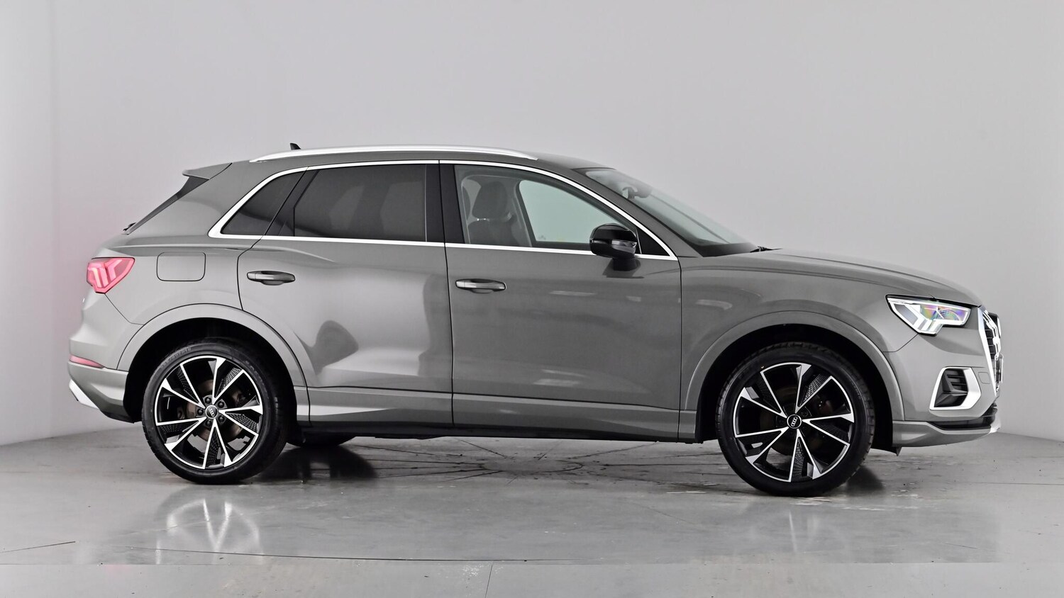 Used Audi Q3 2021 for sale - 76372895: Photo 75