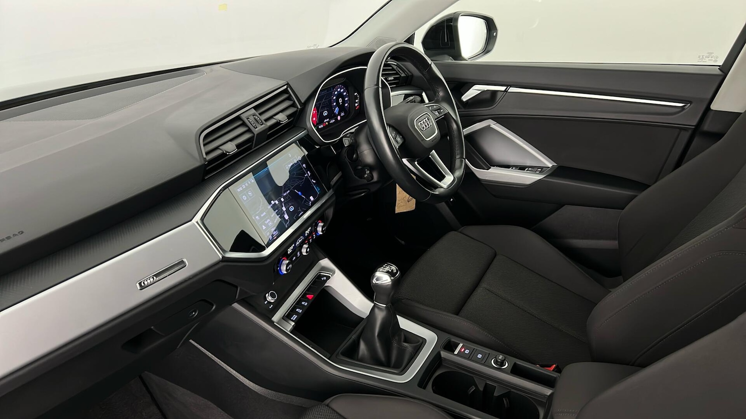 Used Audi Q3 2021 for sale - 76372895: Photo 8