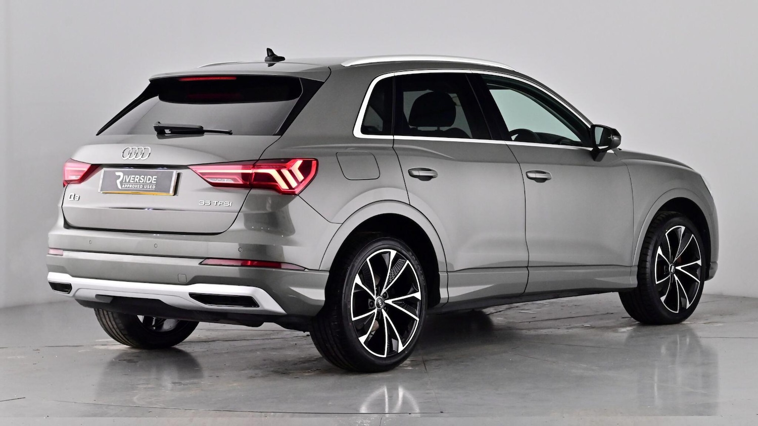 Used Audi Q3 2021 for sale - 76372895: Photo 90