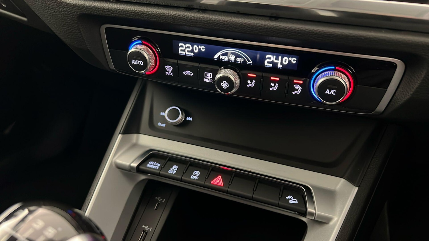 Used Audi Q3 2021 for sale - 76372895: Photo 98