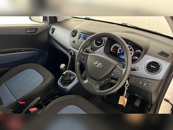 Used Hyundai i10 2017 for sale - 75554483: Photo