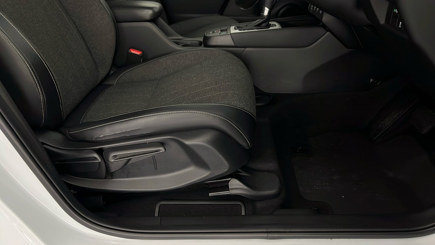 Used Honda Jazz 2020 for sale - 76361895: Photo 32