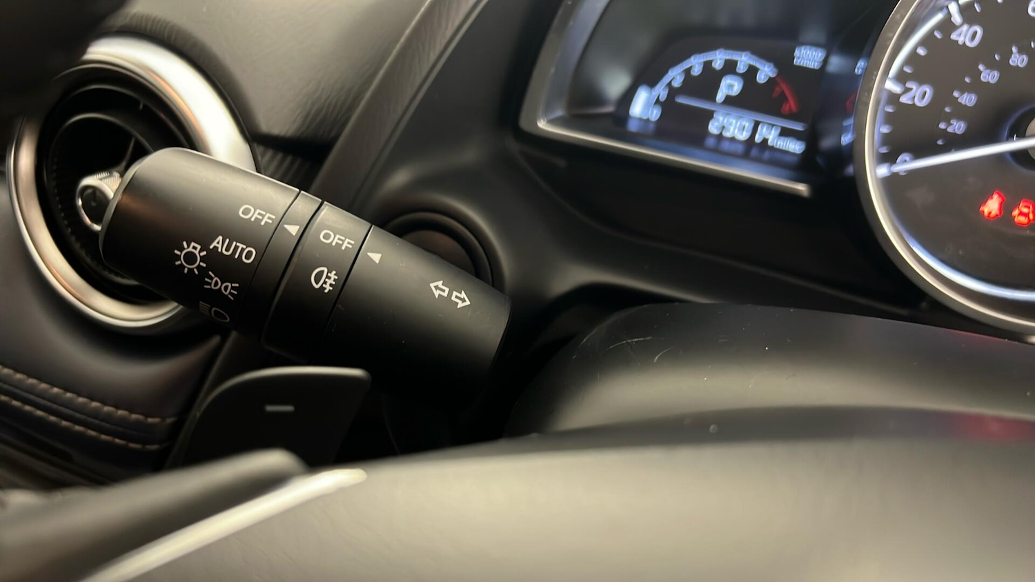 Used Mazda Mazda2 2020 for sale - 76328318: Photo 30