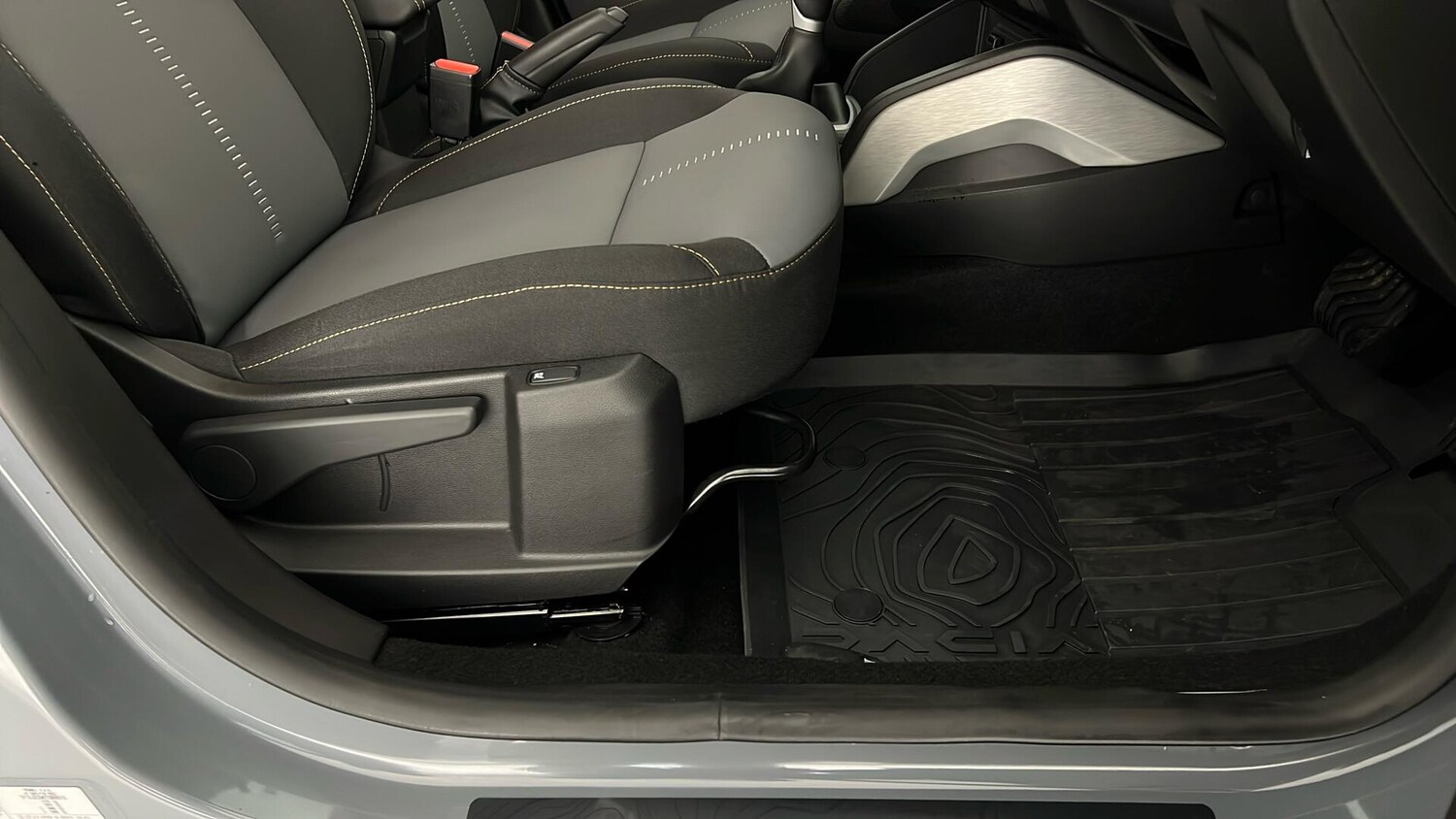 Used Dacia Duster 2024 for sale - 76563821: Photo 32